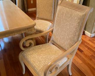 Lexington Furniture, lovely blonde oak dining set with two leaves and 6 chairs, has a stylish Grecian flair. Matching buffet and floor lamp 
