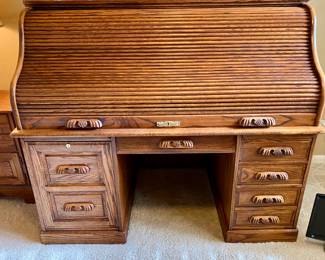 Lovely roll top desk, smaller size 