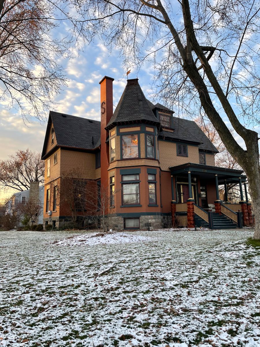 Historical Alger Heights Victorian Home starts on 1/20/2024