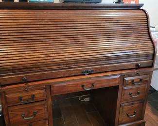 Winners Only Roll-Top Desk