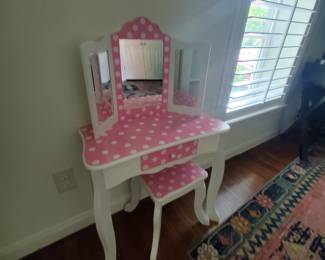 Kid's Play Vanity