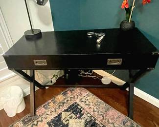 Expresso desk with silver accents