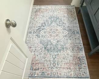 Bathroom accent rug