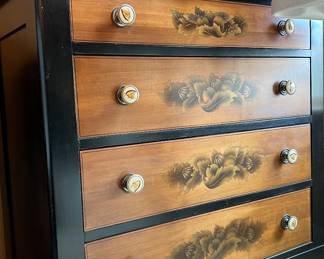 Hitchcock 4-Drawer Dresser