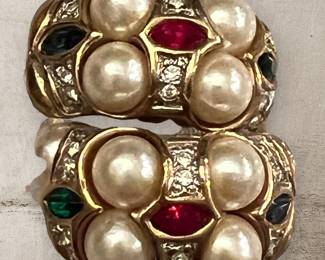 Vtg Choker w Matching Clip-on Earrings