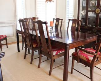 BERNHARDT FURNITURE Asian Chinoiserie Dinning Table with 8 Chairs
