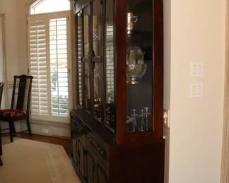 BERNHARDT FURNITURE Asian Chinoiserie China Cabinet