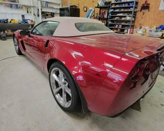1 owner 2011 convertible  Grand Sport Corvette with ONLY 5,800 MILES !!!  ~ $42,500 .                              SERIOUS INQUIRIES ONLY call or text 940-390-3774