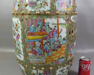 Fine Chinese Rose Medallion garden barrel