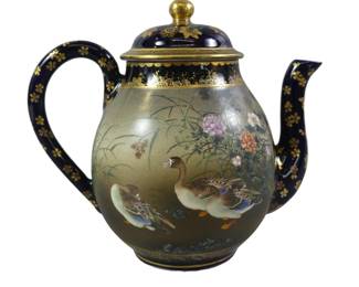 Antique Japanese Satsuma teapot with ducks