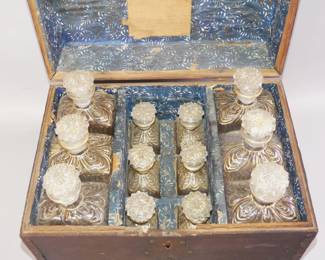 Early ship decanter set 
