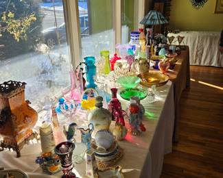 Assorted antique and vintage glassware and decorative items.