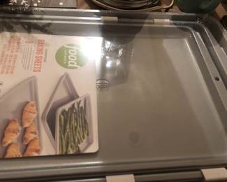 BAKING SHEETS