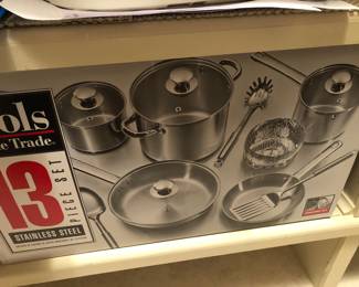 NEW IN BOX 13 POTS AND PANS IN STAINLESS STEEL