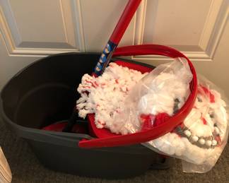 MOP BUCKET