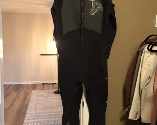 WET SUIT
