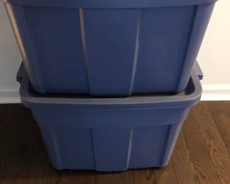 STORAGE CONTAINERS