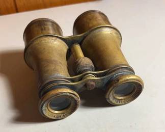 Binoculars 