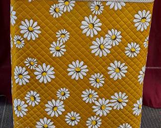 Groovy MCM Hamper Daisies Design