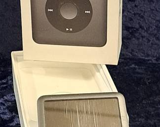 160gb 7th Generation Ipod With Original Box And Instructions