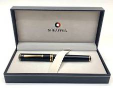 Fine Sheaffer White Dot Fountain Pen with 18k Nib Boxed
