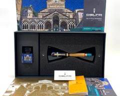 Delta Amalfi Magnifica Wood and Plastic Fountain Pen MIB
