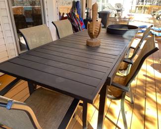 patio table w/6 chairs