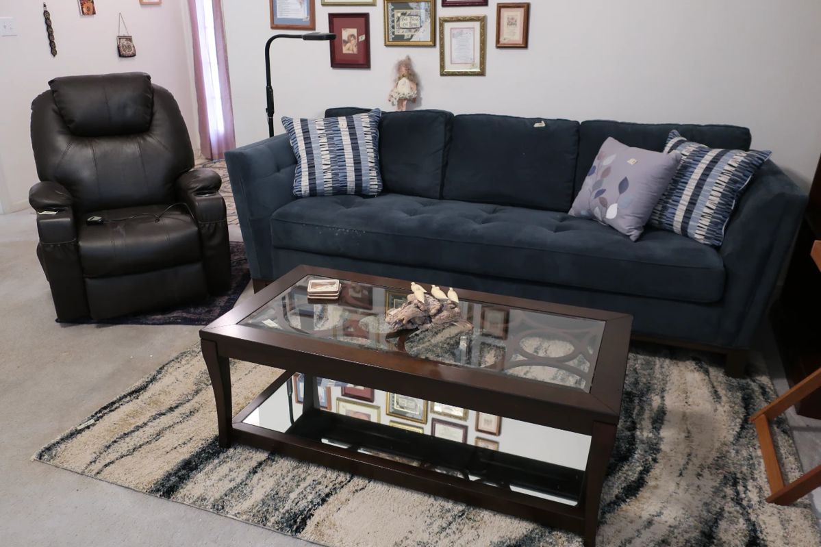 DIVINE FINDS ESTATE SALE IN EVANS in Evans, GA starts on 1/19/2024