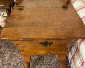 Vintage Maple End Table with Storage 