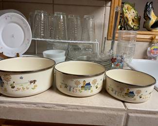 Vintage Kobe Enameled bowls