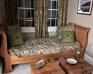 Day bed, pottery bedding /curtains 