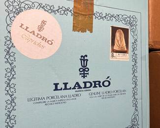 Many lladros 