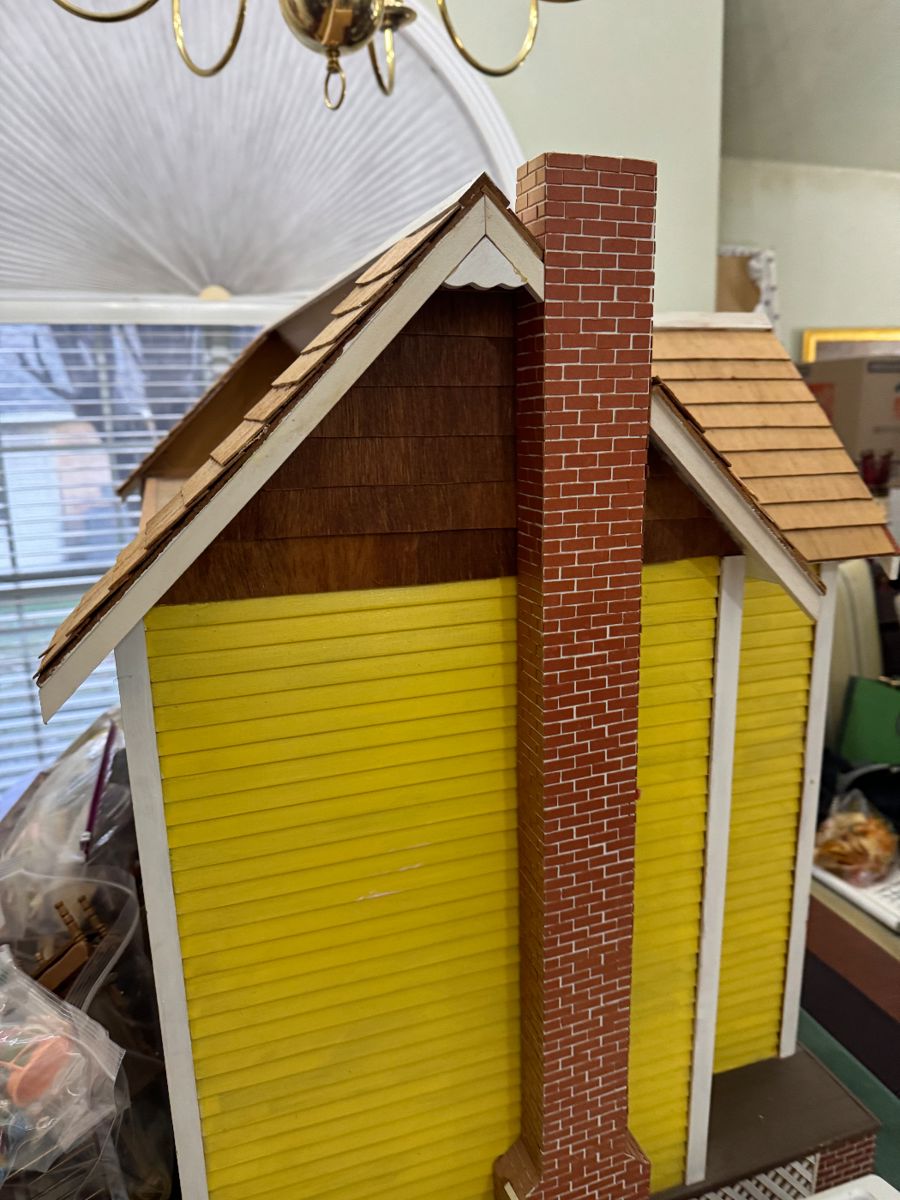 Retro Betties Hurst Estate Sale starts on 1/11/2024