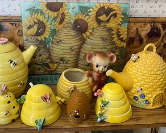Beehive Pots and Teapots 