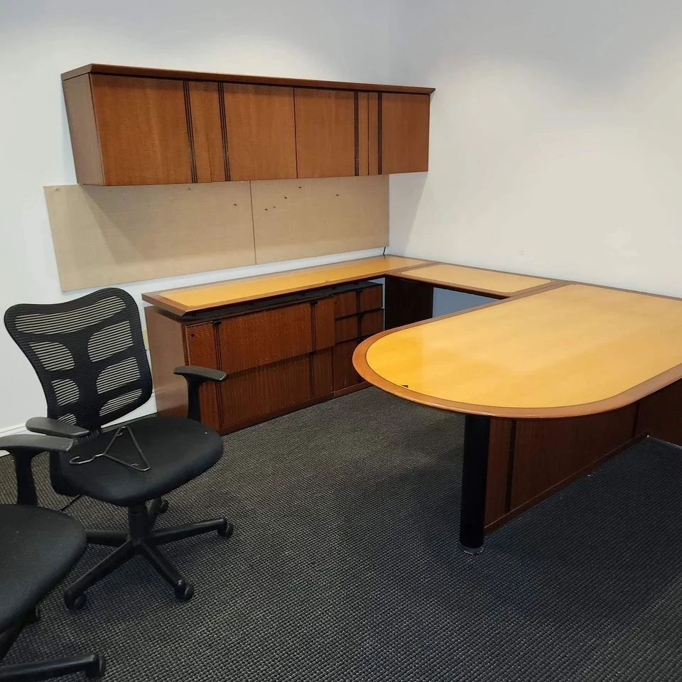 ABSOLUTE ESTATE SALES Office Furniture... starts on 1/11/2024