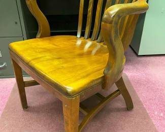 71 The Sikes Co. Armchairmin