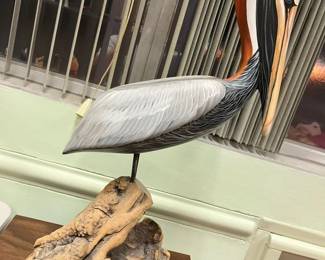 71 John Perry Studio XL Pelican min