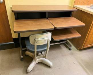 71 Modular Utility Deskmin