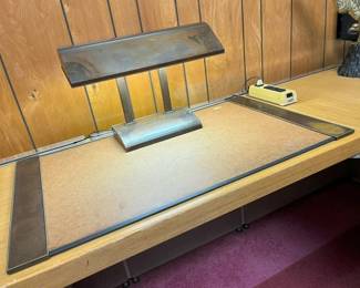 71 MCM Copper Bankers Lampmin