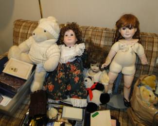 More dolls and bears