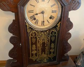 mantle clock