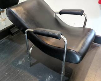 Hair Washing Reclining Chair, 29" x 25" x 35"