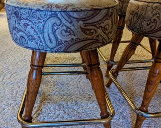 Swivel stools - table height.