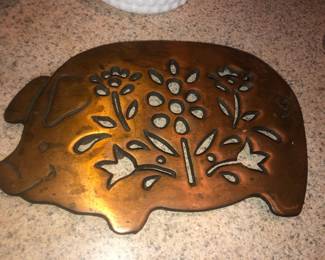 LARGE VINTAGE BRASS TRIVET  