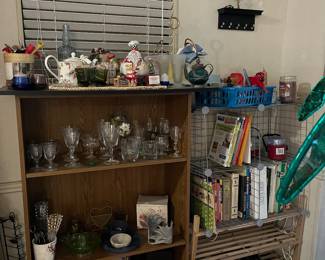 Bar wares and cookbooks 