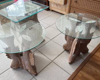 Fish accent tables