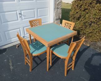 Vintage card table set in great color & condition