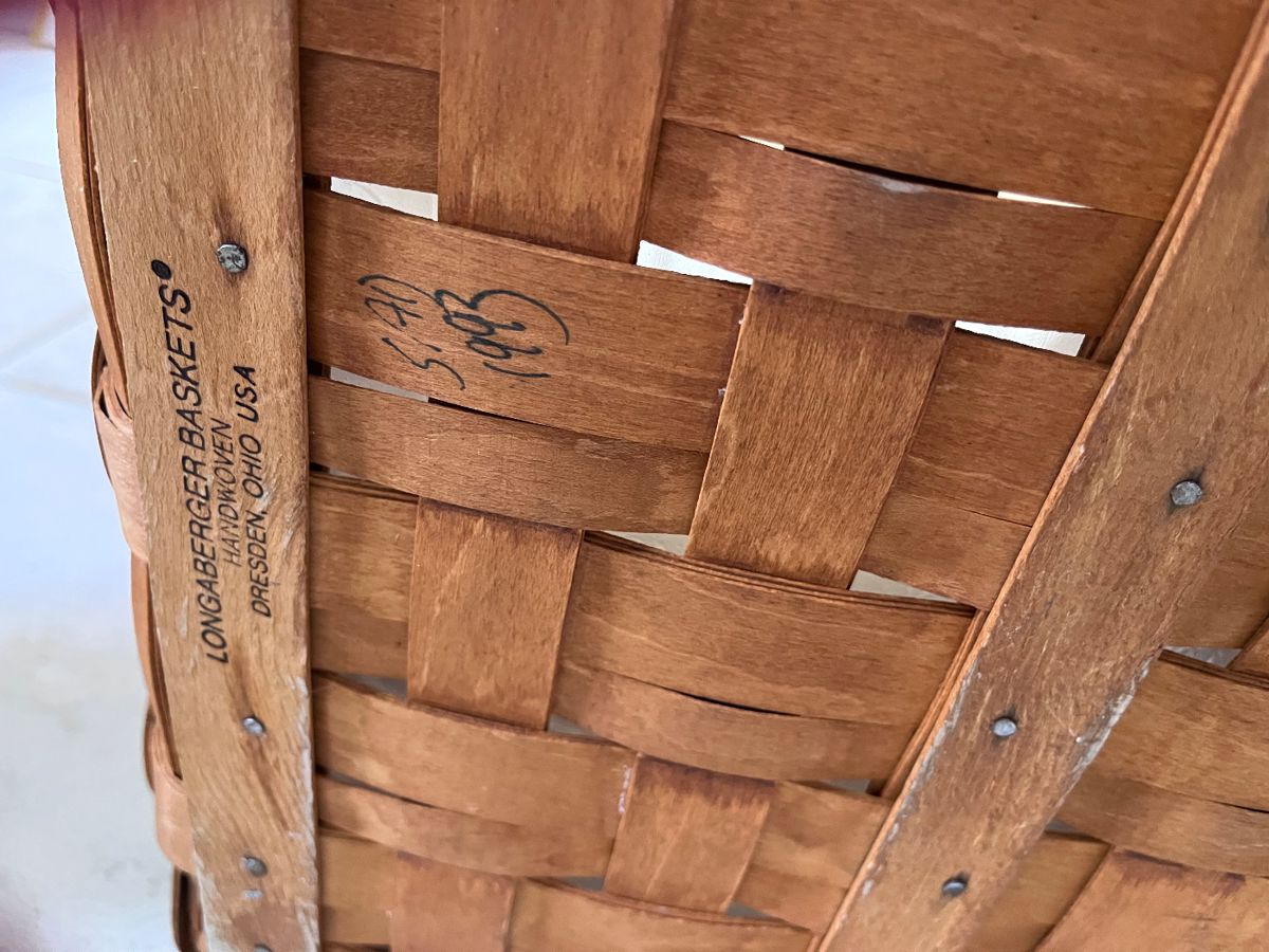 Estate Sale hodgepodge by Smooth Saleing... starts on 1/12/2024