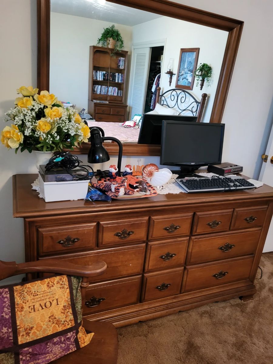 C & W Estate Sale in Cordova Park in Pensacola, FL starts on 1/12/2024