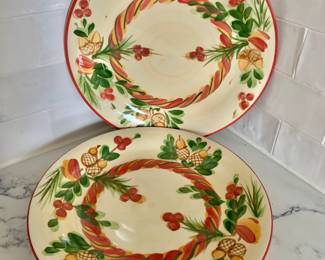 $24 set of 2 - Christmas Memories dinner plates by GAIL PITTMAN - 10.5"